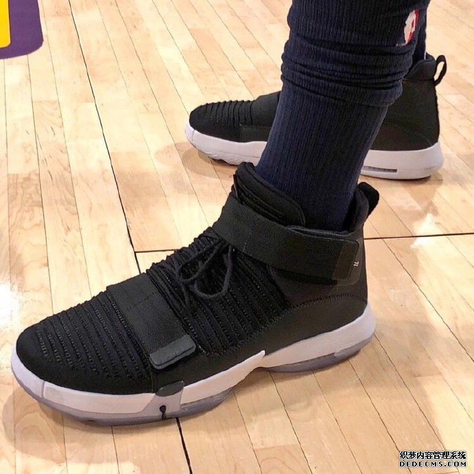 Butler's AJ Jumpman Omega physical picture Jordan Jumpman Omega physical picture