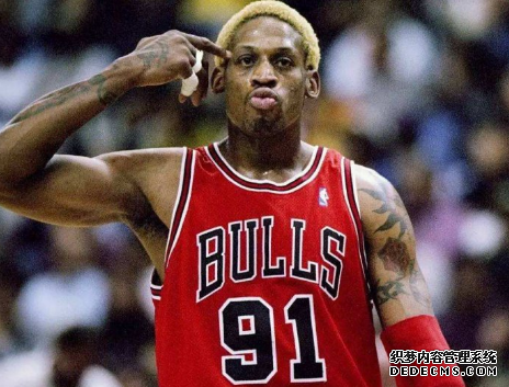 Who are the strongest older rookies in the NBA?