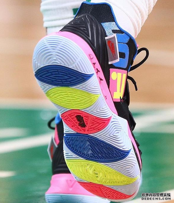 NBA December 22 star sneakers select Lillard's Dame 5 new color scheme