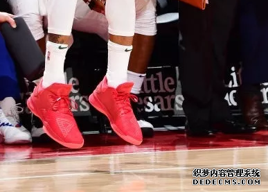 What sneakers Curry wore in NBA on December 18 List of sneakers worn by NBA stars on December 18th