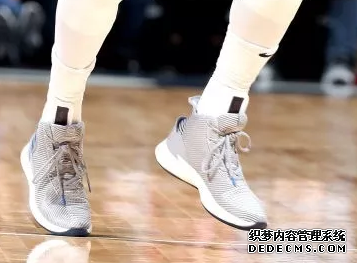 What sneakers Curry wore in the NBA on December 18th. List of sneakers worn by NBA stars on December 18