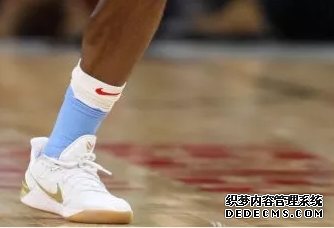 What sneakers Curry wore in the NBA on December 18th. List of sneakers worn by NBA stars on December 18
