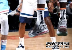 What sneakers Curry wore in the NBA on December 18th. List of sneakers worn by NBA stars on December 18