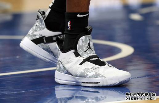 What sneakers are worn by NBA stars on December 20th? List of sneakers worn by NBA stars on December 20th
