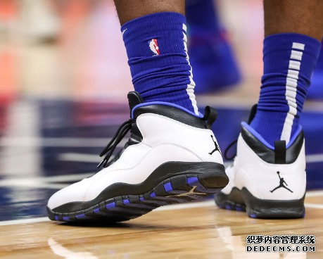 What sneakers are worn by NBA stars on December 20th? List of sneakers worn by NBA stars on December 20