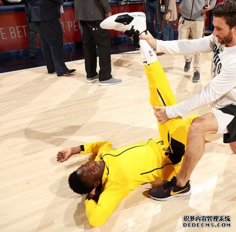 What are the sneakers worn by NBA stars on December 13th? An inventory of sneakers worn by NBA stars on December 13th