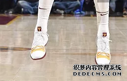 What are the sneakers worn by NBA stars on December 13th? Inventory of sneakers worn by NBA stars on December 13th