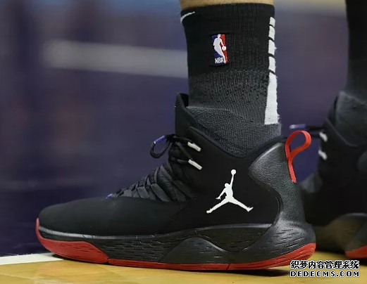 What are the sneakers worn by NBA stars on December 13th? An inventory of sneakers worn by NBA stars on December 13th