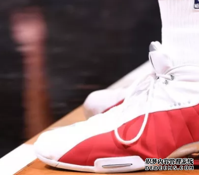 What sneakers are worn by NBA stars on December 17th List of sneakers worn by NBA stars on December 17th