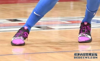 What are the sneakers worn by NBA stars on December 21st? List of sneakers worn by NBA stars on December 21st