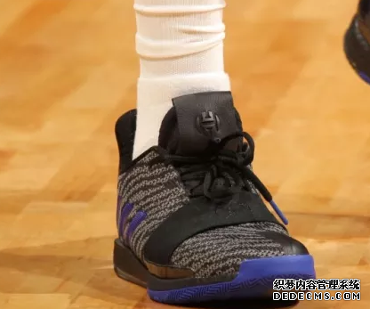 What are the sneakers worn by NBA stars on December 21st? List of sneakers worn by NBA stars on December 21st