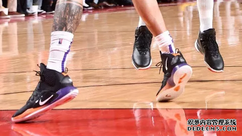 What are the sneakers worn by NBA stars on December 14th? List of sneakers worn by NBA stars on December 14th