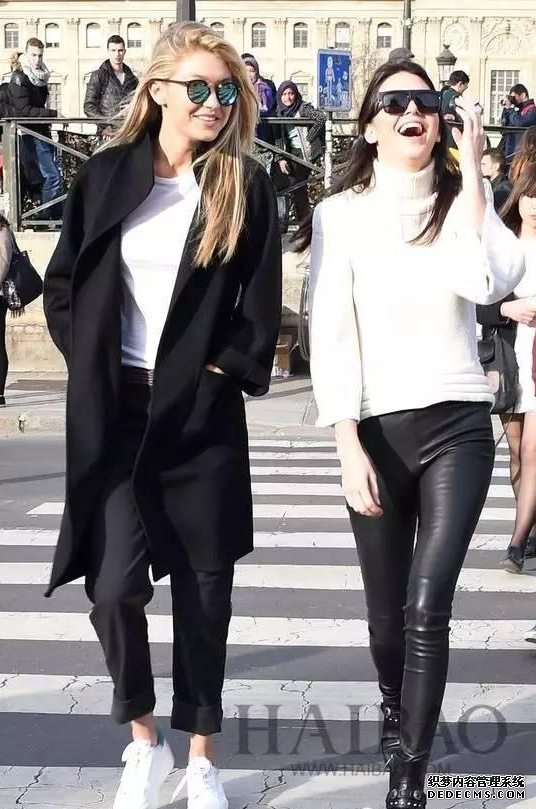 How to match trousers and sneakers to look good. Tips for matching trousers and sneakers