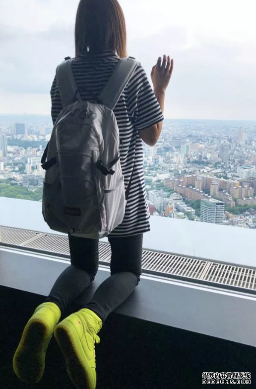 What are the most trendy autumn and winter outfits on Instagram in 2018? A large collection of the most trendy autumn and winter outfits on Instagram in 2018 