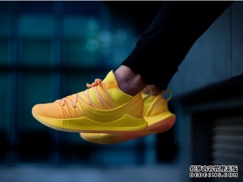 Appreciation of the details of Curry 5's trip to China
