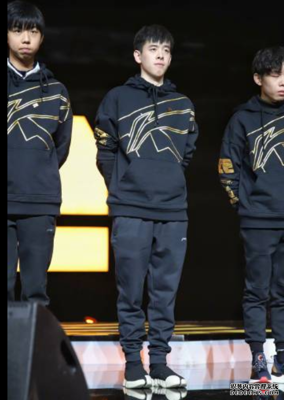 Li-Ning will co-brand with RNG again after EDG. Will RNG x LI-NING co-branded clothing be on sale