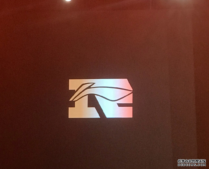Li Ning will join forces with RNG again after EDG. Will RNG x LI-NING joint clothing be on sale