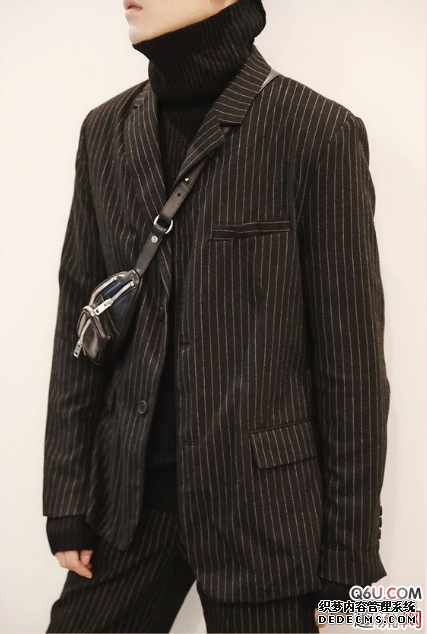 What suit is suitable for the annual meeting? What color is good for the suit for the annual meeting