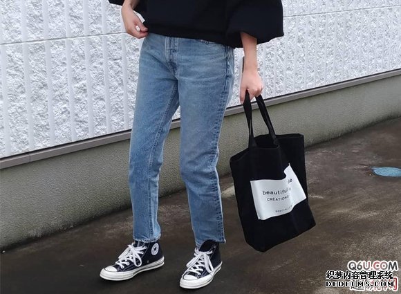 How many colors are there for Converse canvas shoes? Suggestions for matching Converse canvas shoes in various colors
