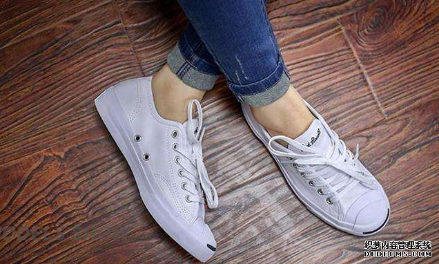 Is there any difference between Converse's open smile and all star size? Which one looks better between open smile and all star Is there any difference between Converse's open smile and all star size? Open smile and all star size? Which star is good-looking