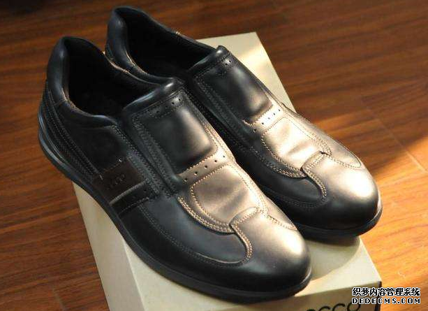 Which one is better, clarks or ecco? What is the difference between Qile and Aibu? Which one is better, clarks or ecco? What is the difference between Qile and Aibu