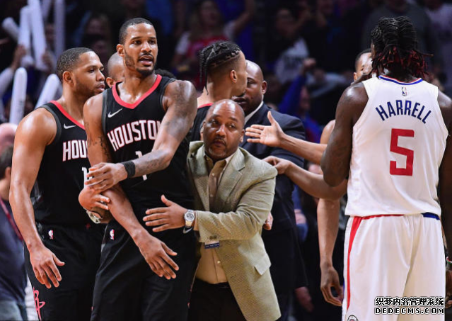 Paul led Harden and others into the Clippers locker room. The causes and consequences of the serious conflict between the Rockets and Clippers