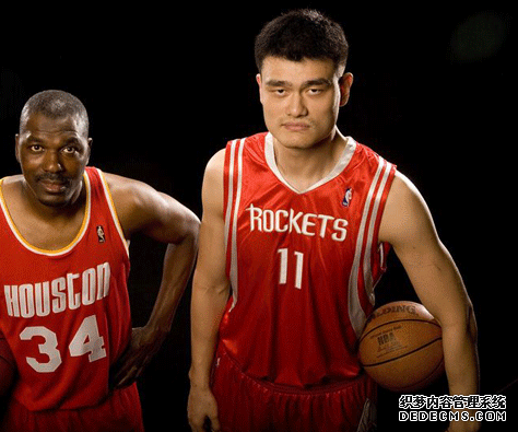 How does the NBA team determine the main color? How much history does the team's color have