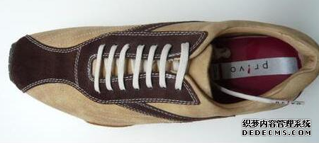 The difference between genuine Qile shoes and foreign trade shoes, how to identify genuine Clarks The difference between Qile genuine shoes and foreign trade shoes. How to identify Clarks genuine shoes