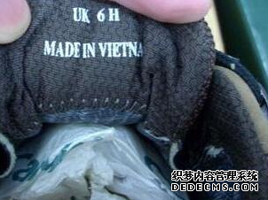 The difference between Qile genuine shoes and foreign trade shoes. How to identify Clarks genuine shoes The difference between Qile genuine shoes and foreign trade shoes. How to identify Clarks genuine shoes