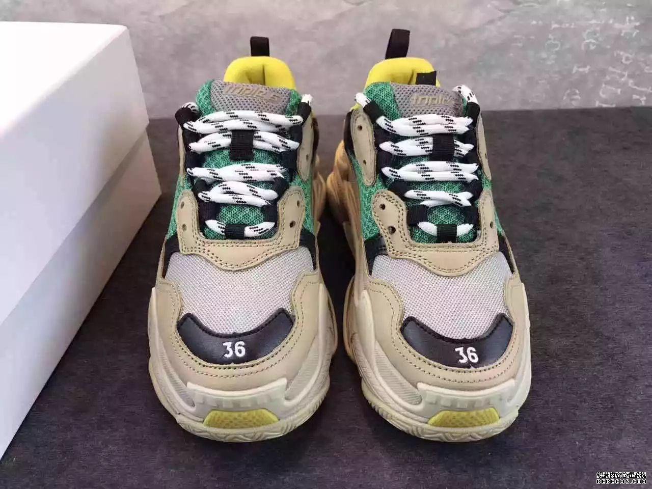 Balenciaga Dad's Shoes Authentic and Fake Comparison Balenciaga Triple-S Identification Method