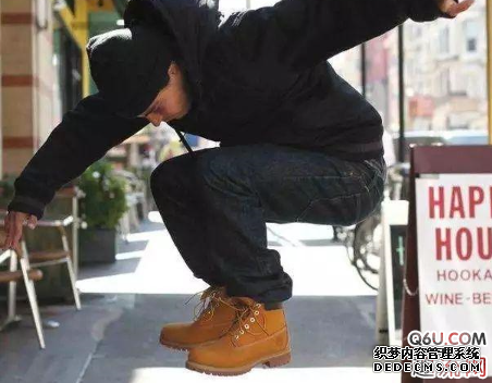 How do boys look good when wearing boots in winter? How do young boys look good when wearing boots How do boys look good when wearing boots in winter? How should young boys wear boots?