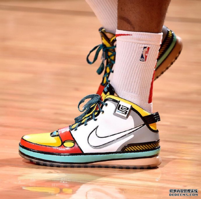 Curry 6 Grinch steals Christmas custom colors and exposes what good-looking colors the stars wear on Christmas Day Curry 6 Grinch steals Christmas custom colors and exposes what good-looking colors the stars wear on Christmas Day